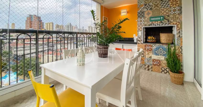 Apartamento mobiliado à venda no Tatuapé com 96 m² e VARANDA GOURMET