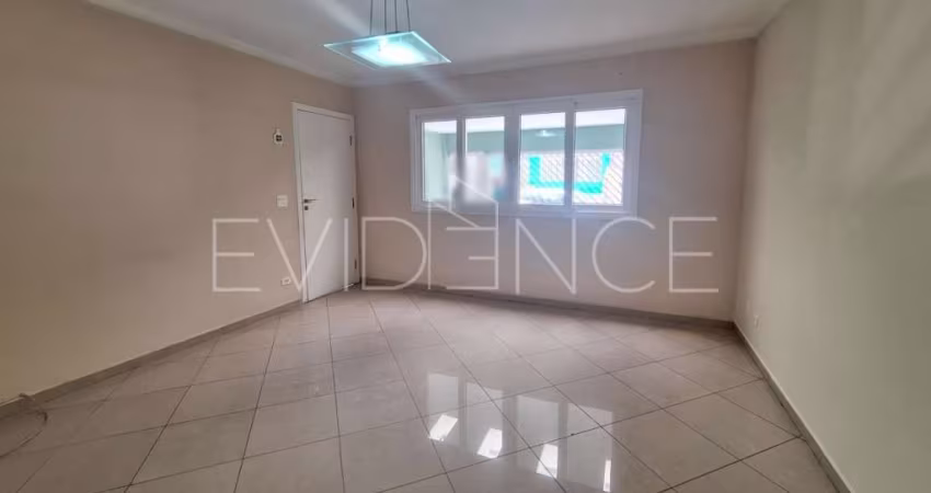Casa à venda no Tatuapé com 2 vagas, 158 m²