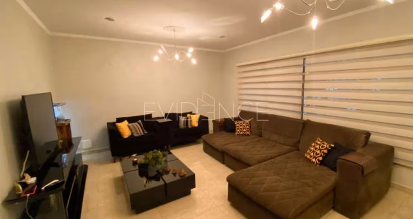 Sobrado mobiliado à venda no Tatuapé com 3 vagas - Porteira fechada