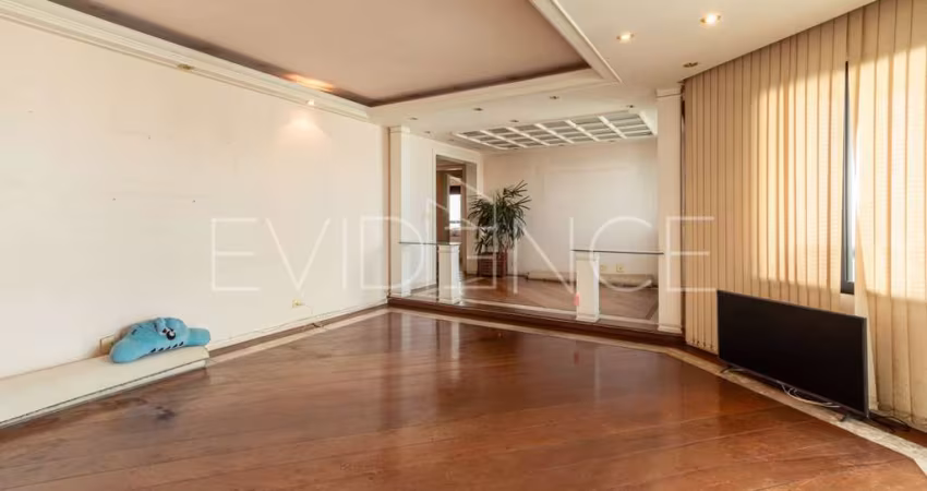 Apartamento à venda no Anália Franco com 160 m²