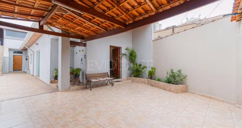 Casa Térrea na Mooca com Churrasqueira - 180 m² - 4 vagas