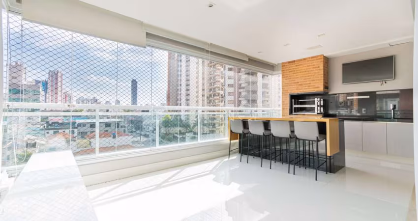 Apartamento mobiliado à venda no Tatuapé com 171 m² e VARANDA GOURMET