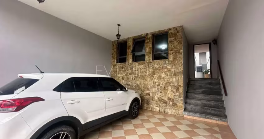 Sobrado à venda e locaçãp na Vila Formosa - 3 dormitórios, churrasqueira e um quarto nos fundos.