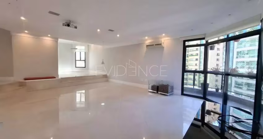 Apartamento espaçoso e bem localizado - 200 m² de conforto e praticidade!