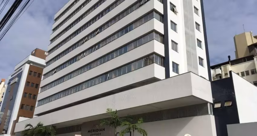 Sala comercial com 1 sala para alugar na Rua Cônego Bernardo, Trindade, Florianópolis