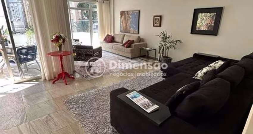Apartamento á venda de 4 dormitórios - Bairro Centro de Florianópolis