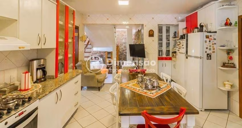 Casa Residencial Semi Mobiliada com Viabilidade Comercial