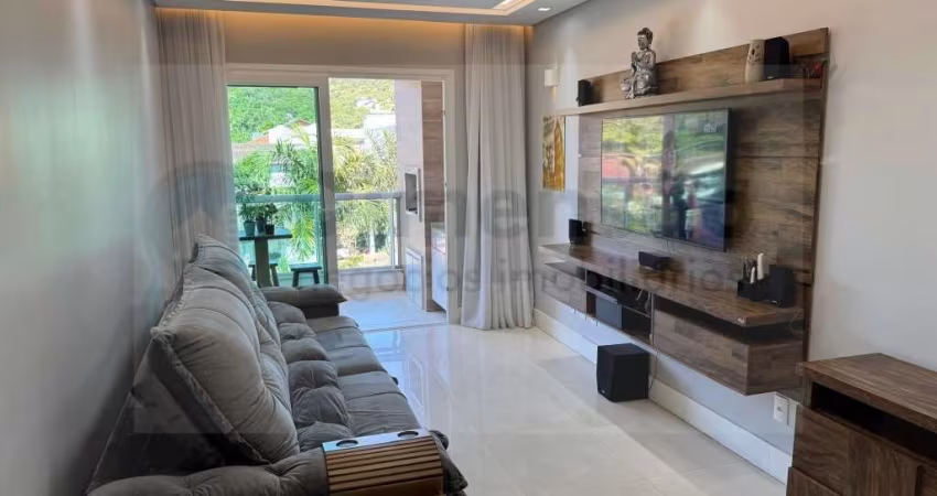 Apartamento 3 dormitórios,1 suíte, sacada com churrasqueira no João Paulo