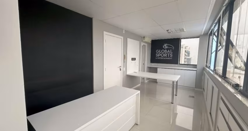 Sala à Venda no Vitoria Place - Estreito