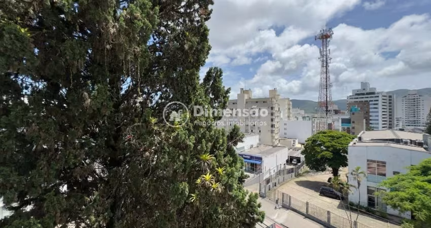 Apartamento de 1 Dormitório  à venda na Trindade
