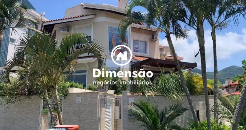 Casa com dois quartos, uma suíte perto do mar na praia dos açores