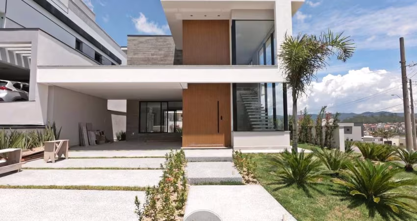 Casa com 3 suites e piscina no Mosaico Essence