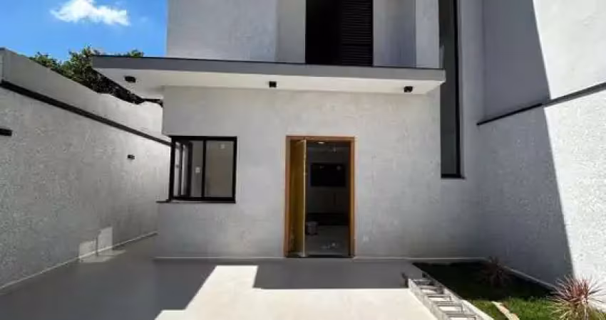Casa com 3 dormitorios no Jardim Nathalie