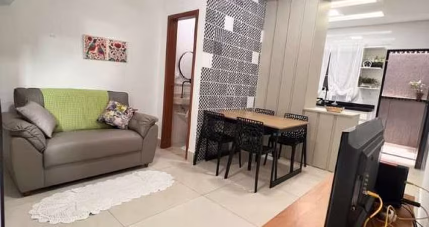 Casa Assobradada com Piscina, Churrasqueira e mais