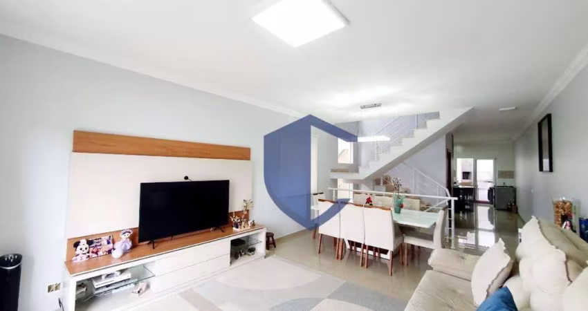 Casa com 3 quartos à venda, 232 m² por R$ 929.000 - Jardim Rio das Pedras - Cotia/SP