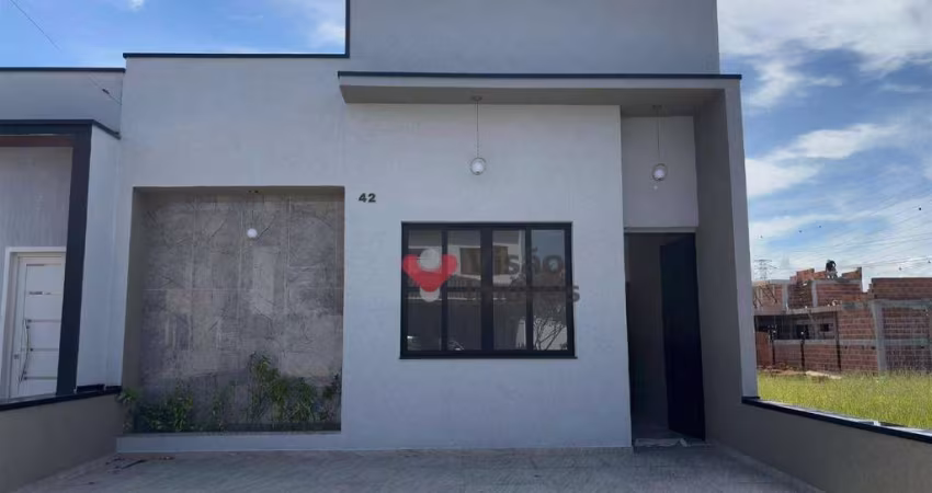 Casa com 3 dormitórios à venda, 103 m² por R$ 690.000 - Condomínio Residencial e Comercial Laguna - Pindamonhangaba/São Paulo