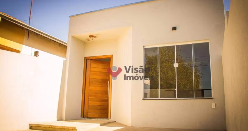 Casa com 2 dormitórios à venda, 60 m² por R$ 220.000,00 - Triângulo - Pindamonhangaba/SP