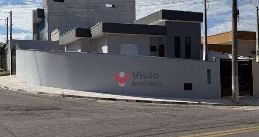 Casa com 3 dormitórios à venda por R$ 422.000,00 - Flamboyant - Pindamonhangaba/SP