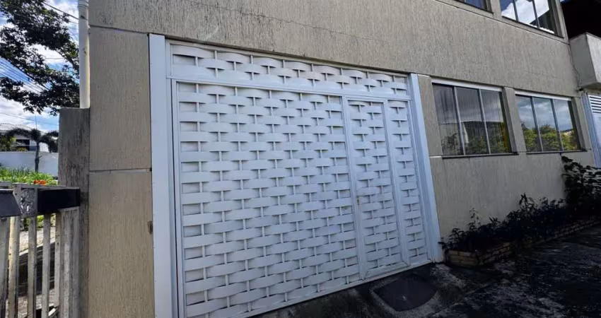 Casa 2 dormitórios para Venda em Rio de Janeiro, Campo Grande, 2 dormitórios, 1 banheiro, 2 vagas