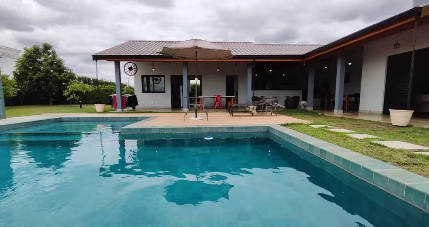 Casa à venda no Condomínio Primavera - Salto/SP