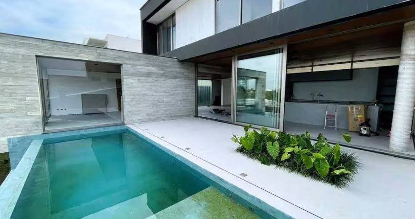 Casa à venda no Condomínio Lago Azul - Ibiúna/SP