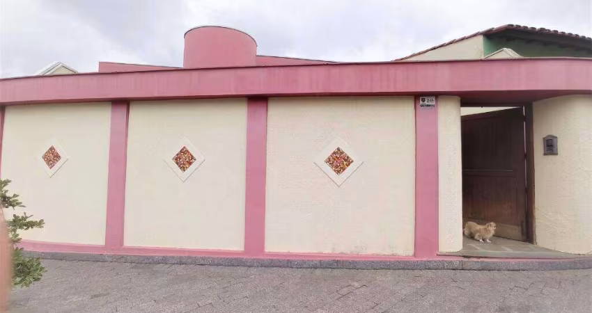 Casa residencial ou comercial à venda no Bairro Brasil em Itu/SP. Oportunidade para consultório médico.
