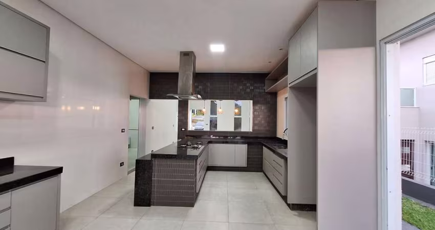Casa à venda no Condomínio Portal dos Bandeirantes - Salto/SP