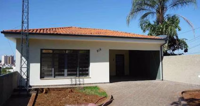Casa com 3 dormitórios à venda, 243 m² por R$ 630.000,00 - Colina - Americana/SP