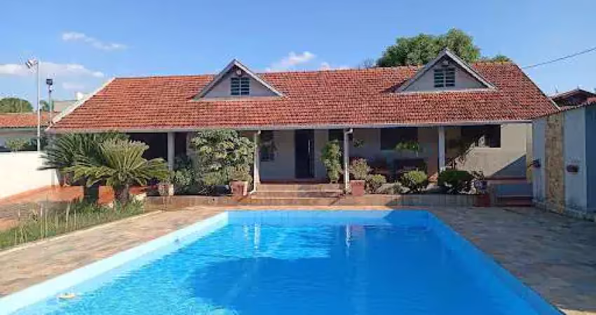 Chácara com 3 dormitórios à venda, 1090 m² por R$ 1.200.000,00 - Praia dos Namorados - Americana/SP
