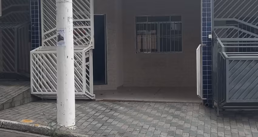 Ótimo Sobrado na Cidade Patriarca - com 2 dormitórios - aceita depósito caução