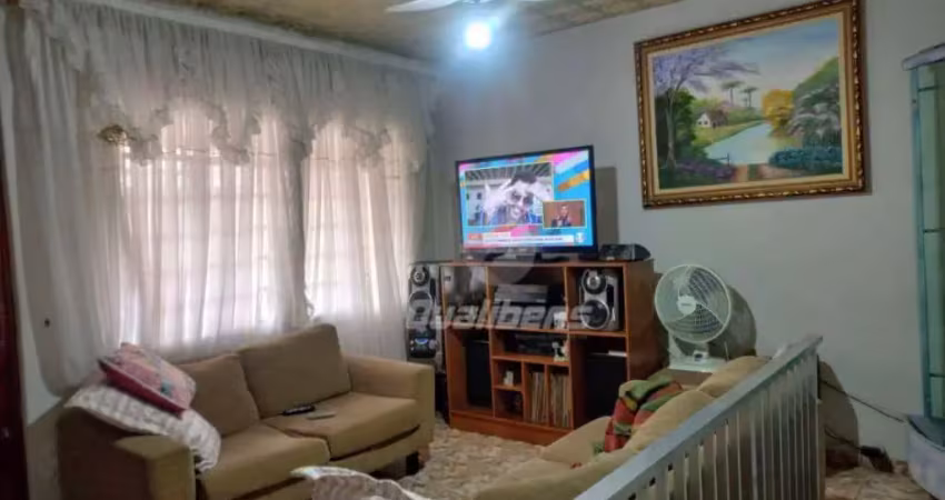 Casa com 3 dormitórios à venda, 150 m² por R$ 550.000,00 - Parque São Vicente - Mauá/SP