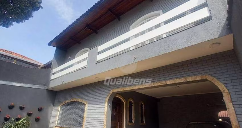 Casa com 4 dormitórios à venda, 211 m² por R$ 980.000,00 - Jardim Araguaia - Mauá/SP