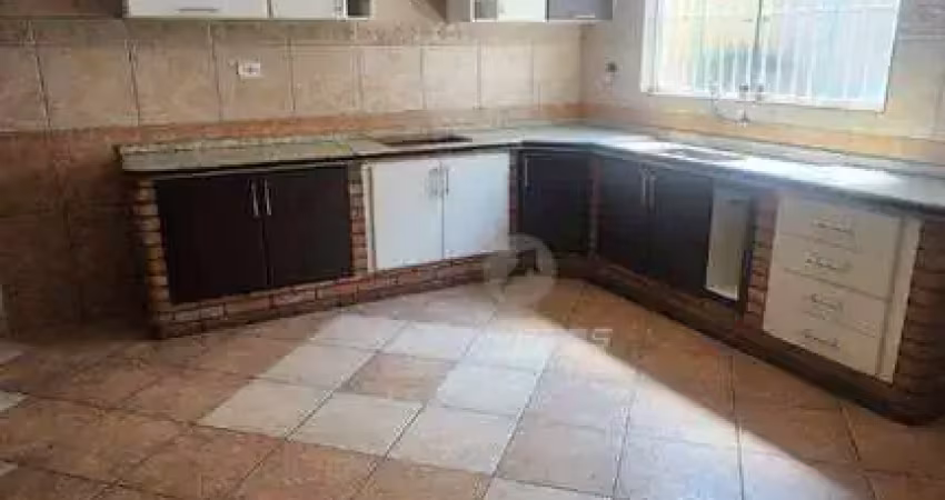 Sobrado com 3 dormitórios à venda, 290 m² por R$ 848.000,00 - Jardim Guapituba - Mauá/SP