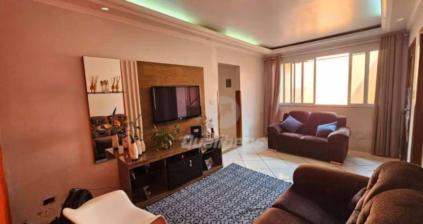 Casa com 2 dormitórios à venda, 204 m² por R$ 830.000,00 - Parque São Vicente - Mauá/SP