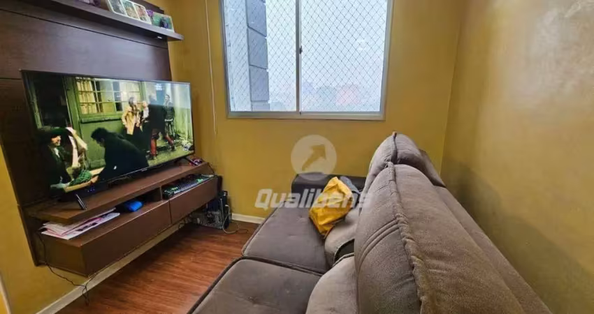 Apartamento com 2 dormitórios à venda, 47 m² por R$ 275.000,00 - Parque São Vicente - Mauá/SP