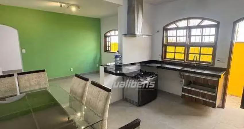 Casa com 2 dormitórios para alugar, 103 m² por r$ 3.000,00/mês - jardim itapark velho - mauá/sp