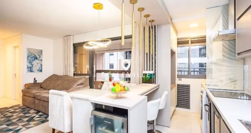 Apartamento a venda em Condomínio Club, 2 Quartos, 2 Vagas, Água Verde, Curitiba