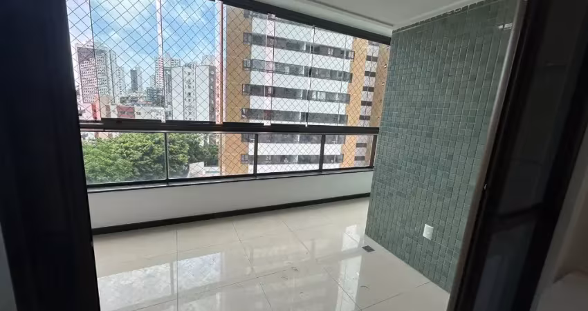 Apartamento com 3 quartos à venda na Rua Clarival do Prado Valladares, 71, Caminho das Árvores, Salvador