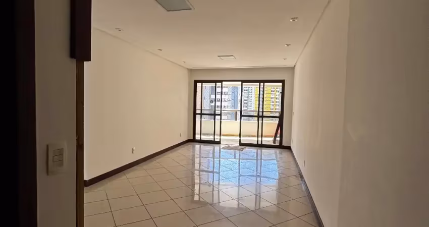 Excelente quatro quartos mais dependência completa pituba mansão jardim imperial