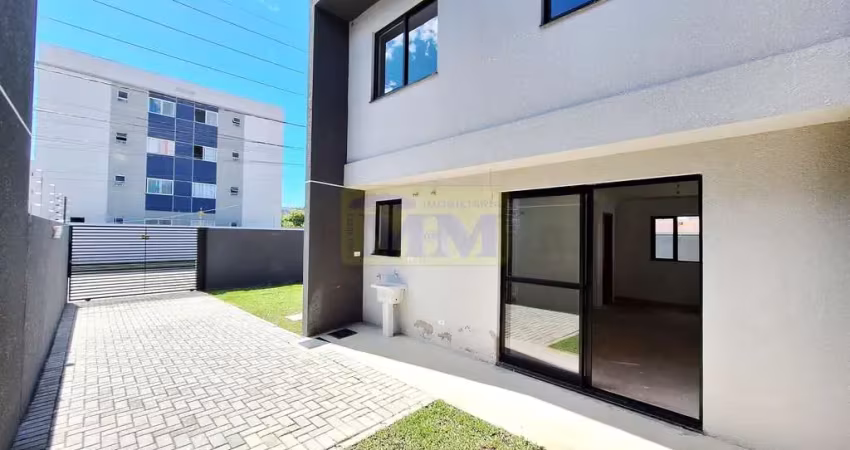 Sobrado com 3 dormitórios à venda no bairro Vargem Grande - PINHAIS / PR