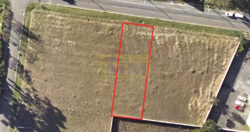 Terreno com 818,85m2 no Centro de PInhais