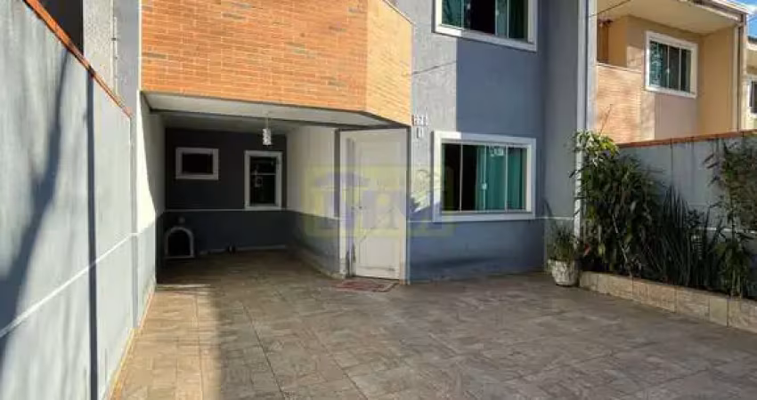 Casa com 3 quartos à venda na Rua Adolfo Sora, 270, Pineville, Pinhais