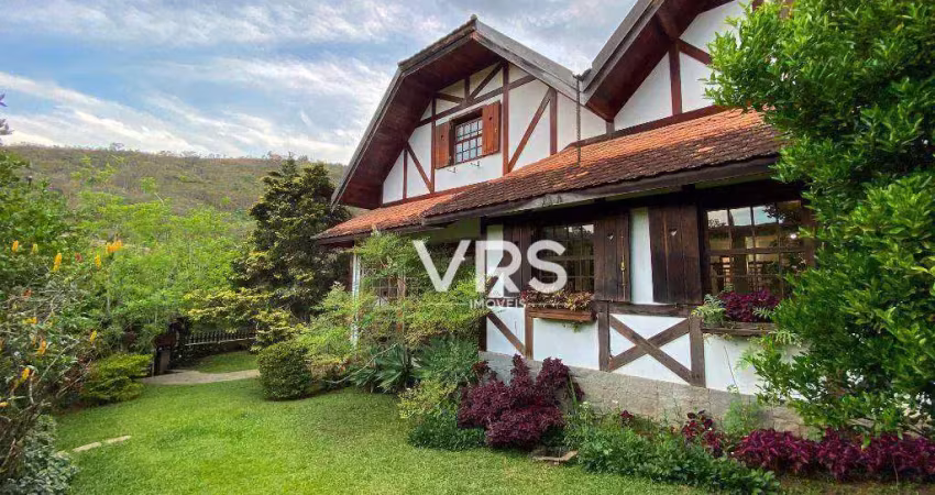 Casa com 6 dormitórios à venda, 461 m² por R$ 1.590.000,00 - Albuquerque - Teresópolis/RJ