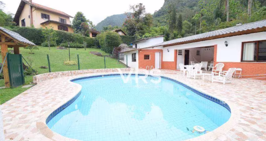 Casa com 4 dormitórios à venda, 266 m² por r$ 1.250.000,00 - granja guarani - teresópolis/rj