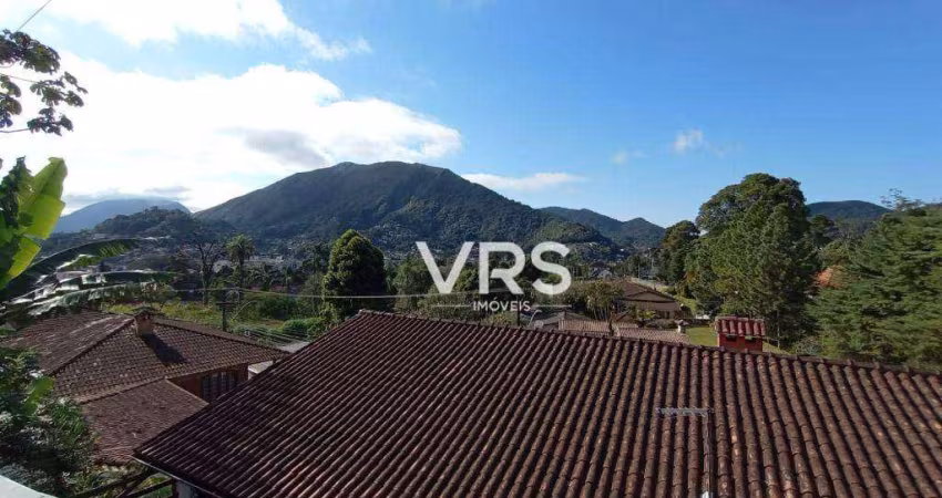 Casa com 4 dormitórios à venda, 218 m² por R$ 580.000,00 - Granja Guarani - Teresópolis/RJ
