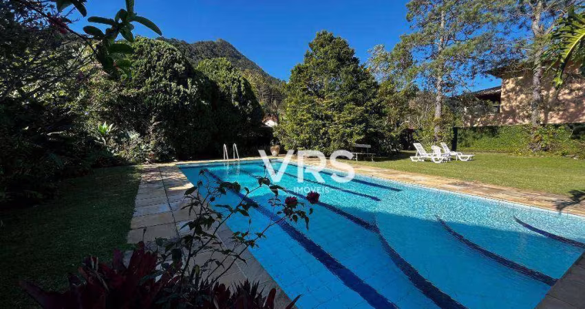 Casa com 7 dormitórios à venda, 274 m² por R$ 2.500.000,00 - Carlos Guinle - Teresópolis/RJ