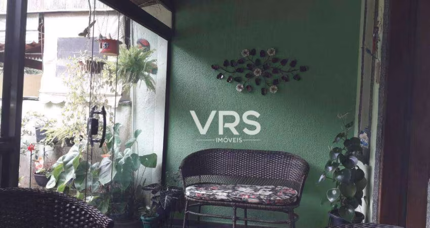 Casa com 2 dormitórios à venda, 120 m² por R$ 350.000,00 - Vale Feliz - Teresópolis/RJ