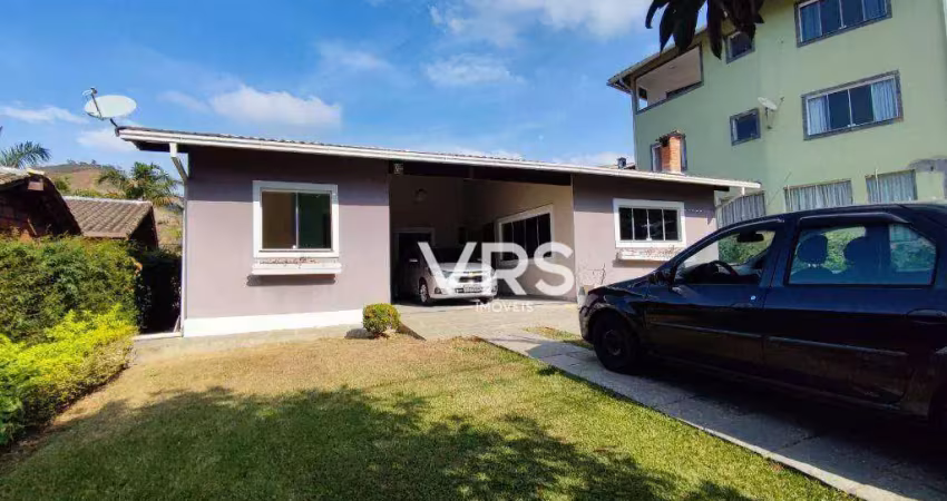 Casa com 3 dormitórios à venda, 220 m² por R$ 849.000,00 - Vargem Grande - Teresópolis/RJ