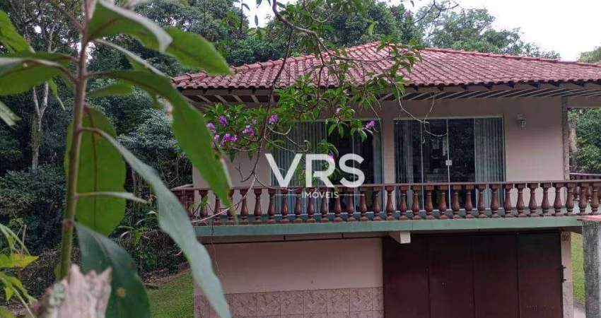 Casa com 3 dormitórios à venda, 280 m² por R$ 600.000,00 - Limoeiro - Guapimirim/RJ