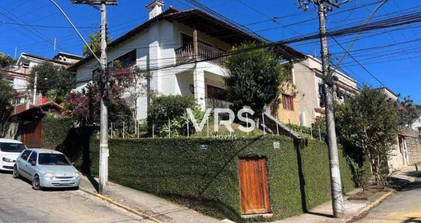 Casa com 3 dormitórios à venda, 288 m² por R$ 1.200.000,00 - Várzea - Teresópolis/RJ